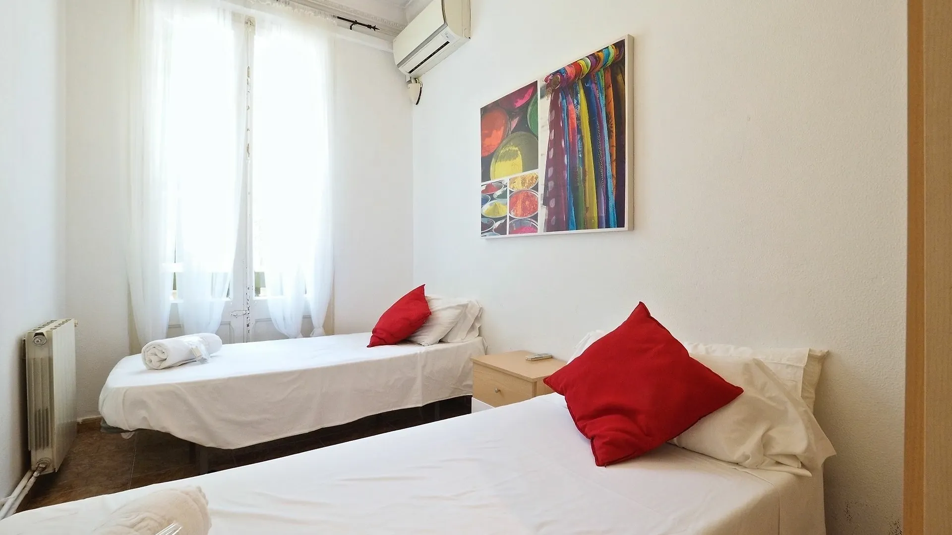 Suites4Days Central Park II Apartment バルセロナ